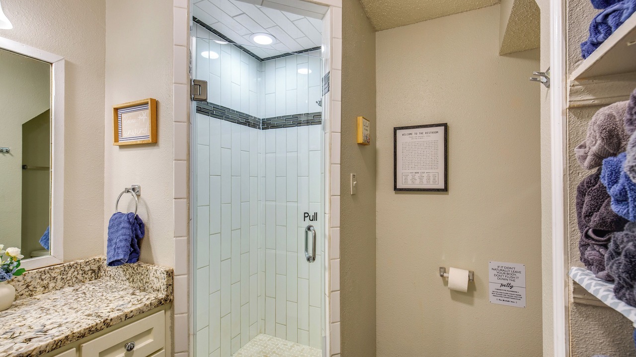 Photo of Bathroom in Lake Dallas