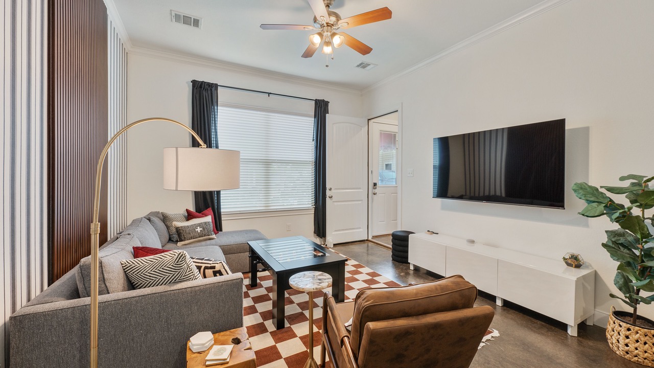 Photo of Livingroom in College Park