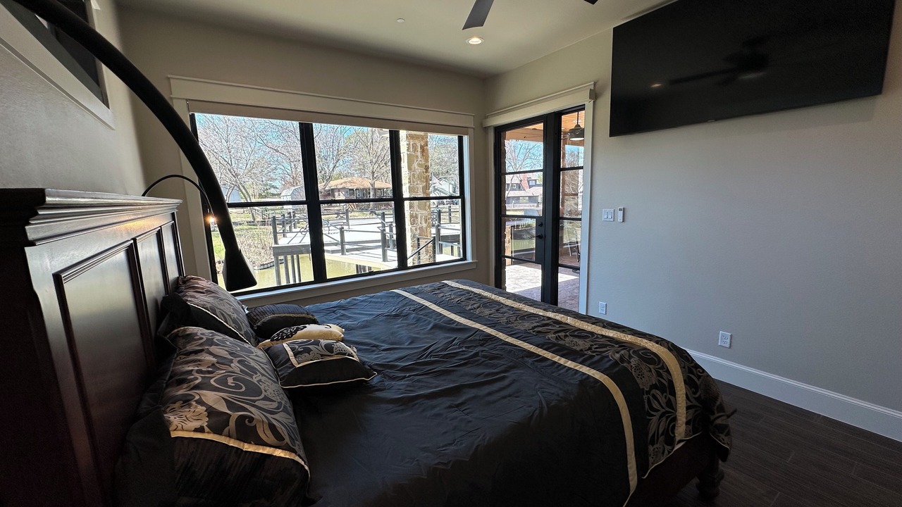 Photo of Bedroom in Tool