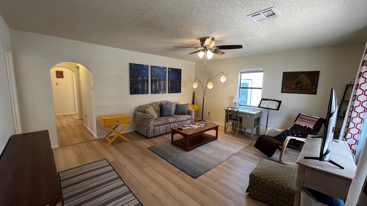 Photo of Livingroom in Alamogordo