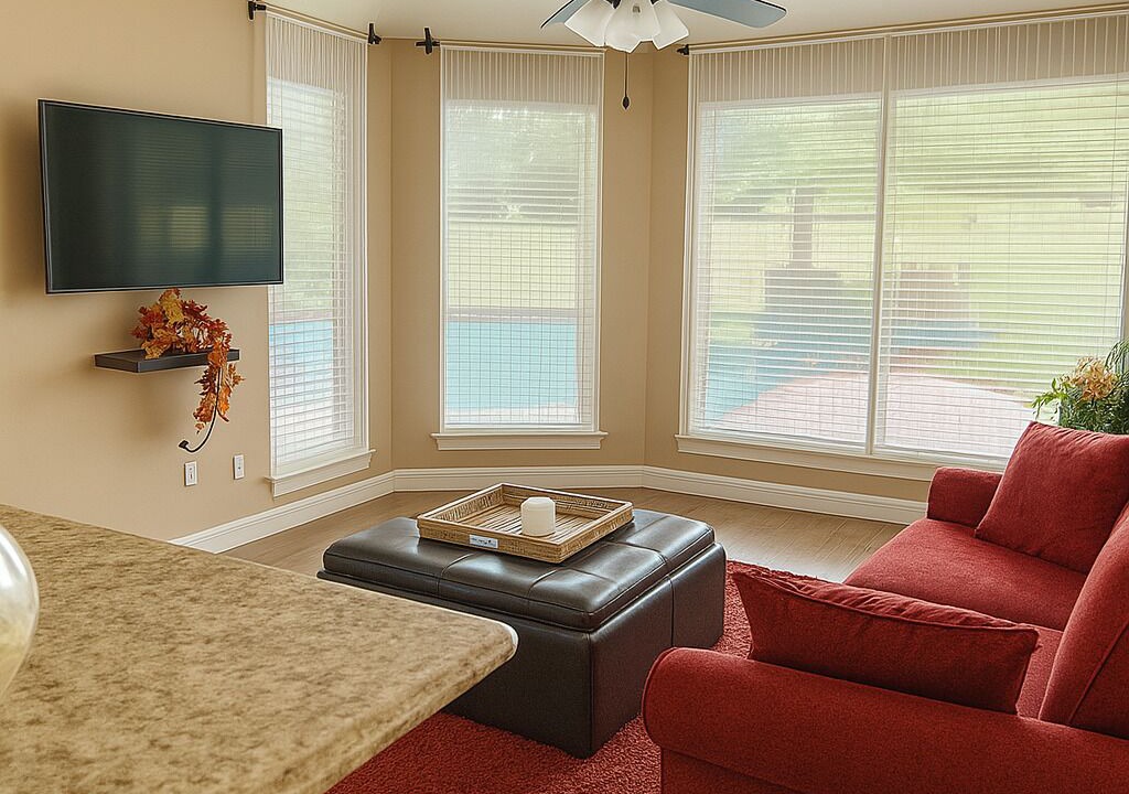 Photo of Livingroom in April Sound