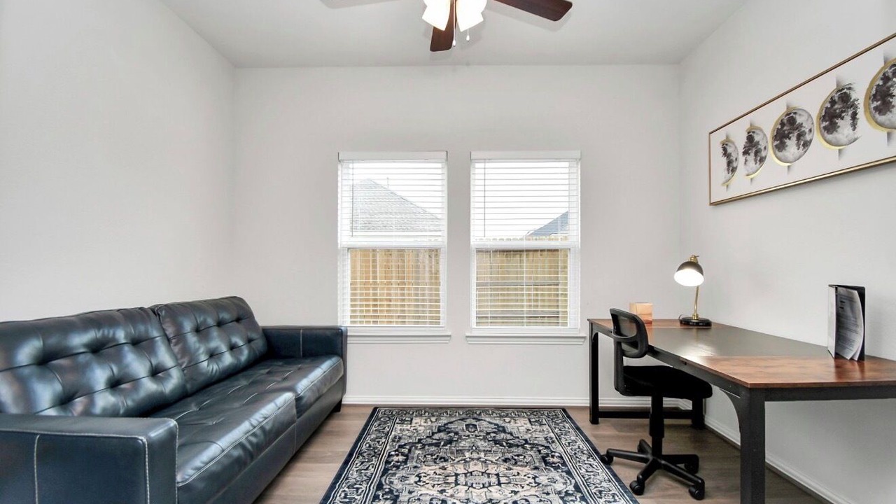Photo of Livingroom in Cypress