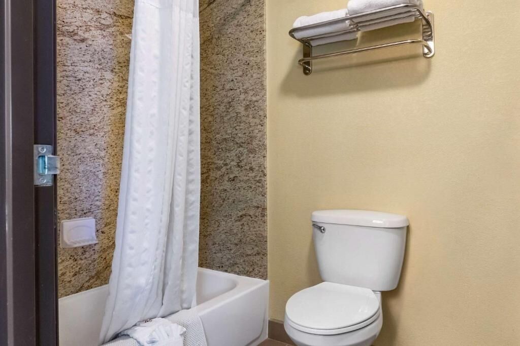 Photo of Bathroom in Albuquerque