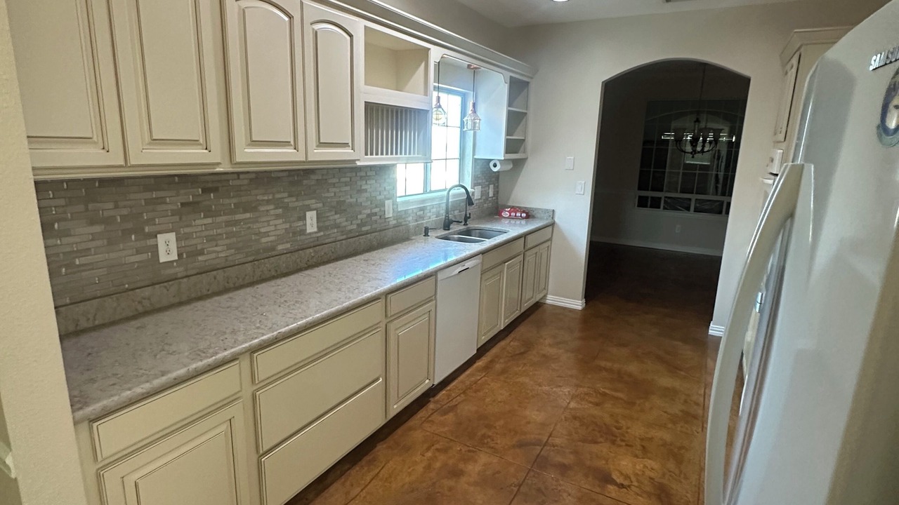 Photo of Kitchen in Alamogordo