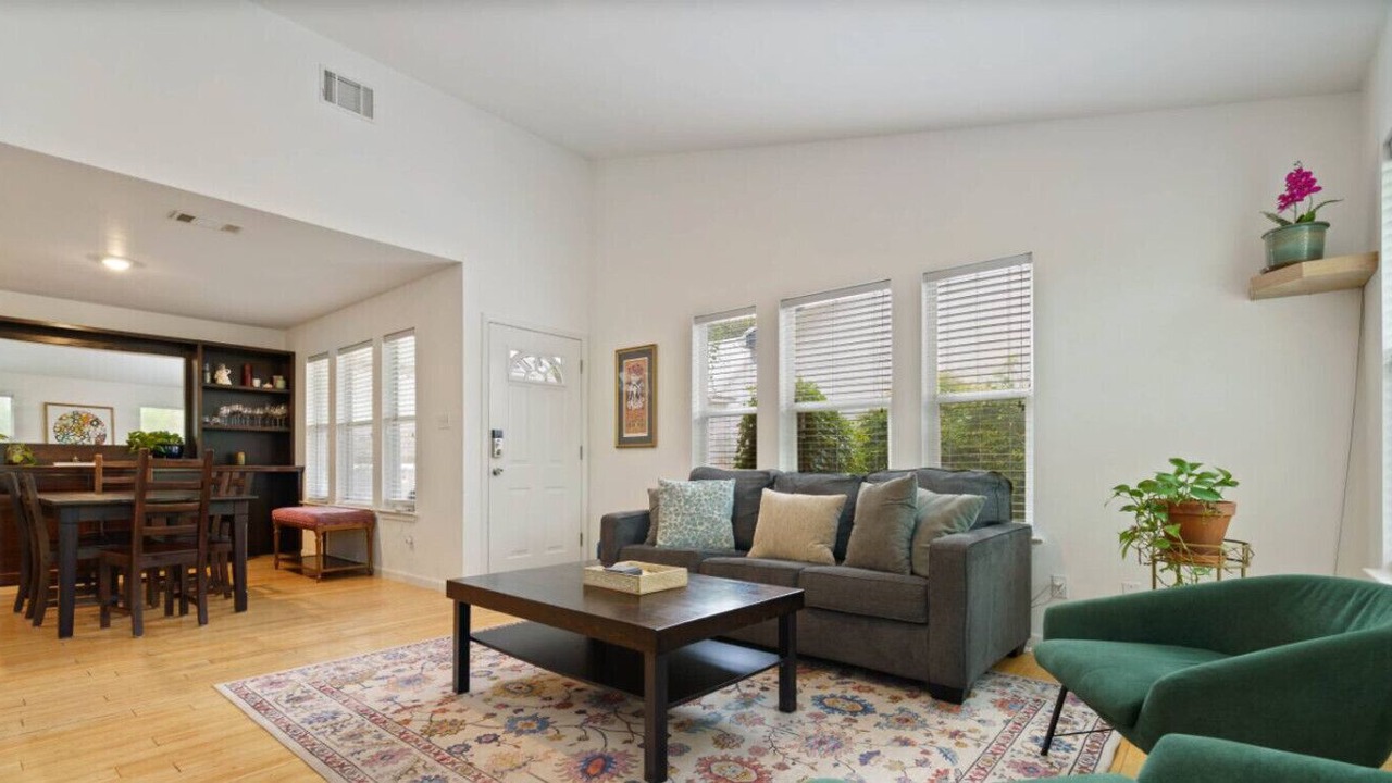 Photo of Livingroom in Bouldin