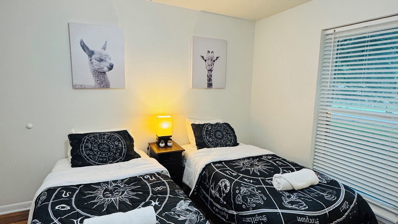 Photo of Bedroom in Palestine