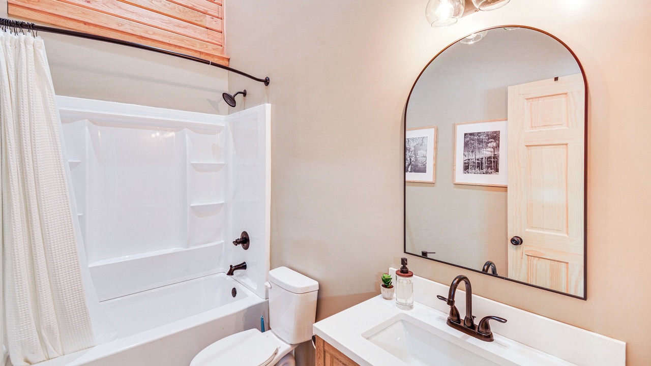 Photo of Bathroom in Twin Lakes