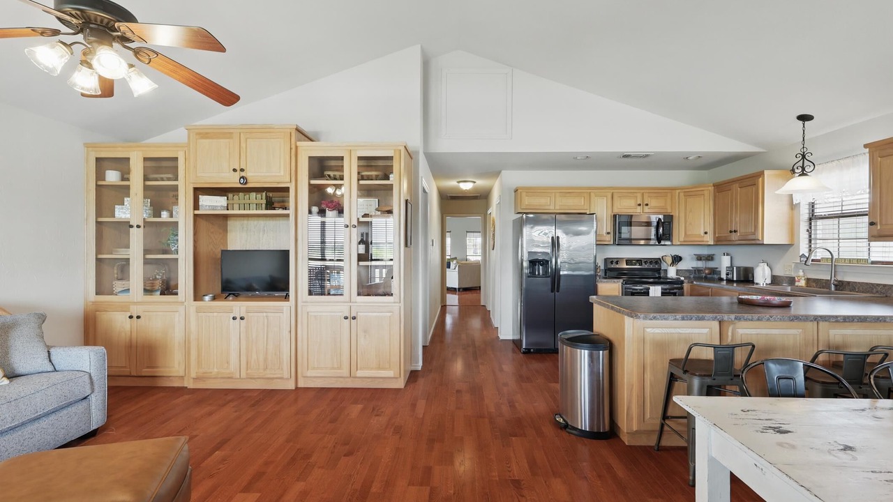 Photo of Livingroom in Thurber