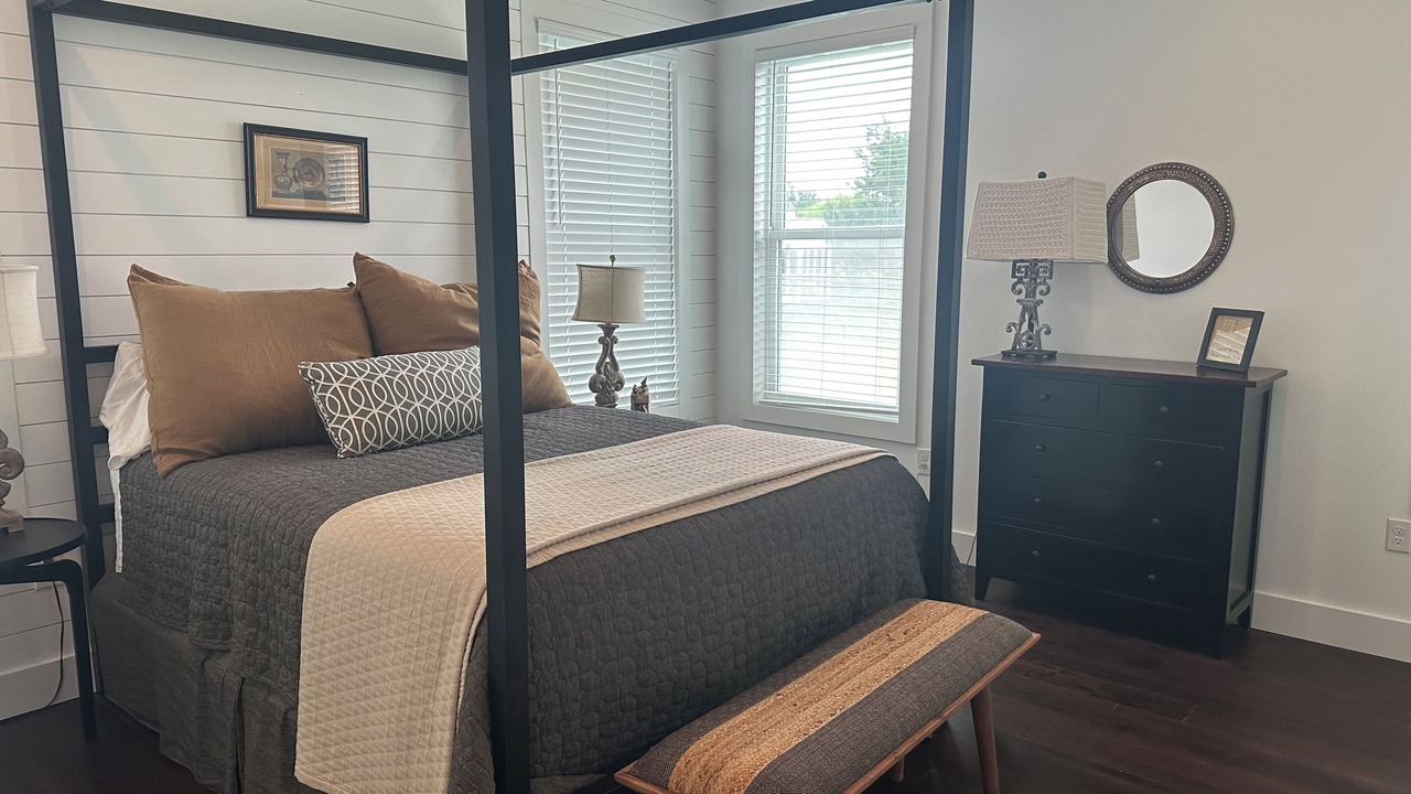 Photo of Bedroom in Oatmeal
