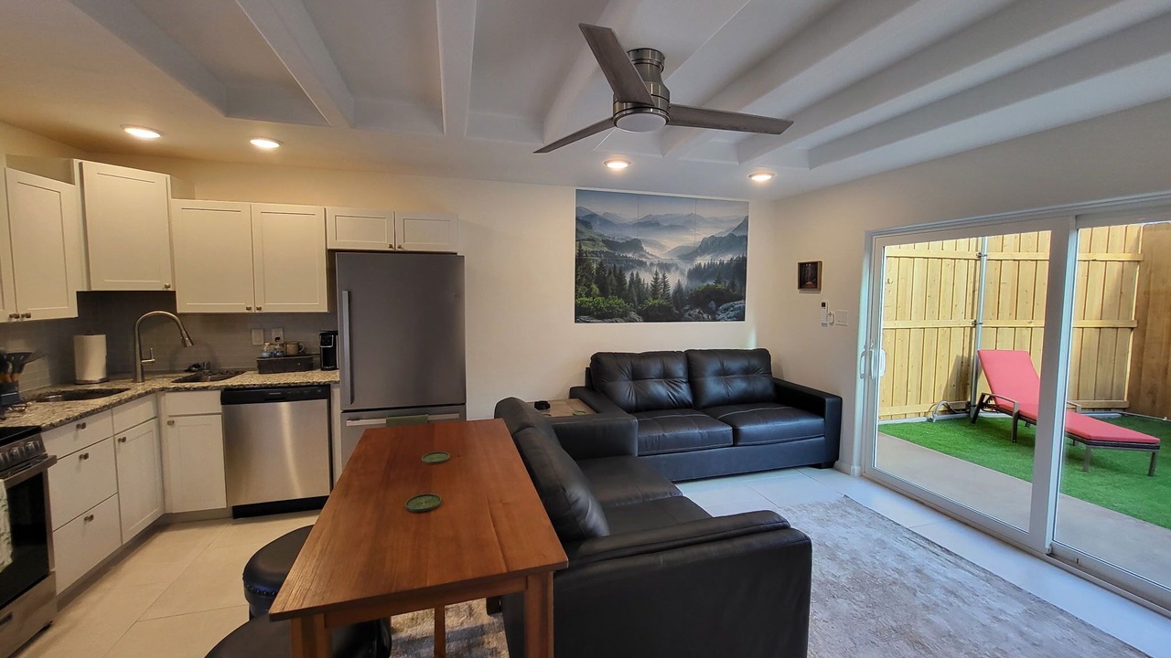 Photo of Livingroom in Truth or Consequences