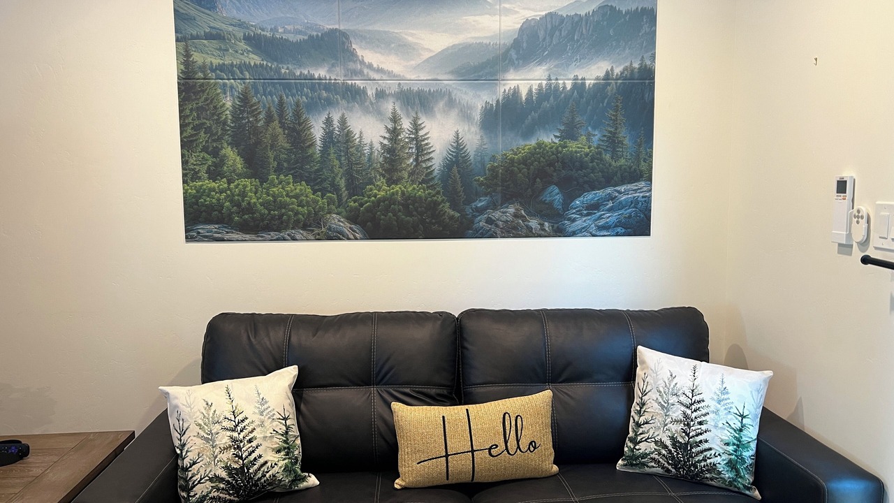 Photo of Livingroom in Truth or Consequences