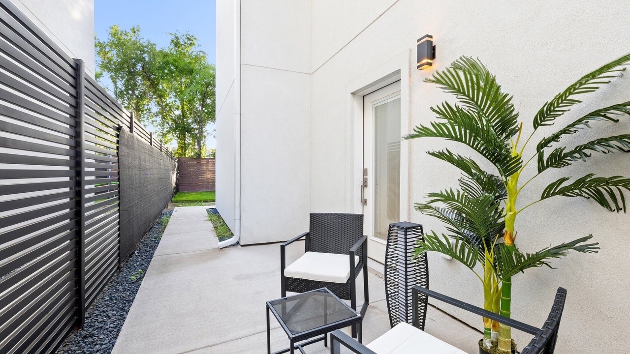 Photo of Patio Balcony in West Dallas