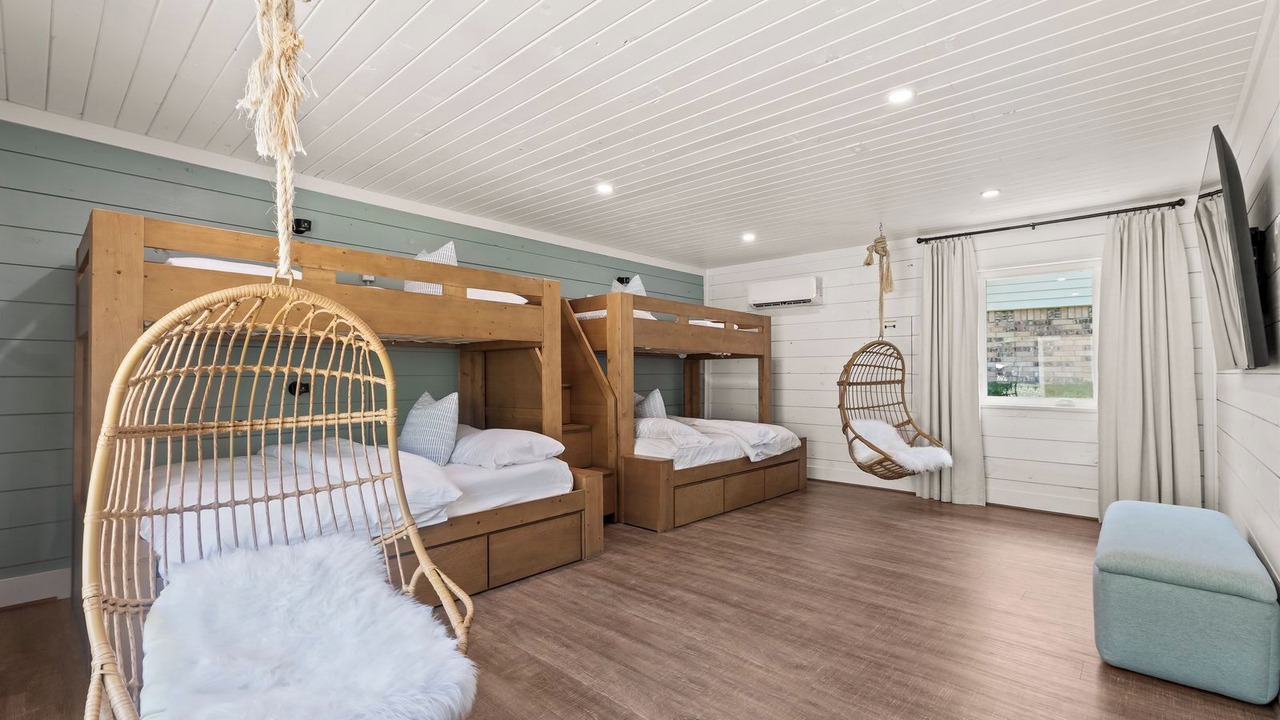 Photo of Bedroom in Gun Barrel City
