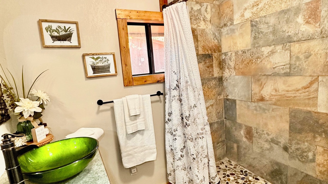 Photo of Bathroom in Ruidoso