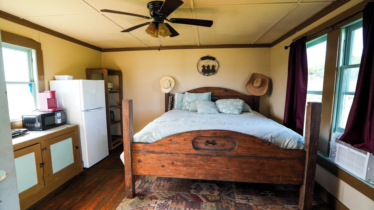 Photo of Bedroom in Plantersville