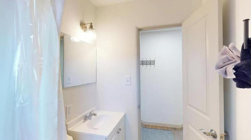 Photo of Bathroom in Albuquerque