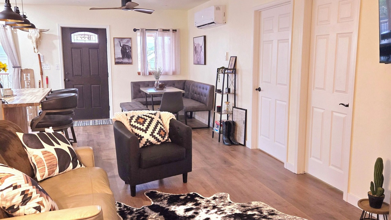 Photo of Livingroom in Tombstone