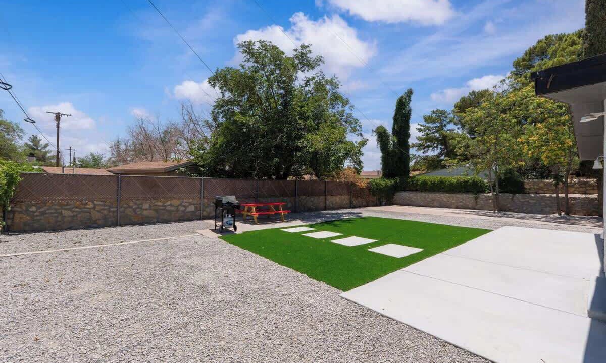 Photo of Outdoor in Biggs Field