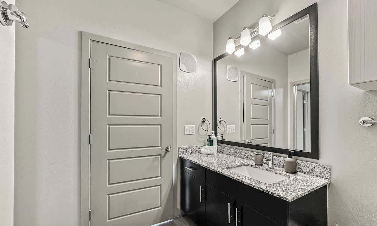 Photo of Bathroom in Uptown