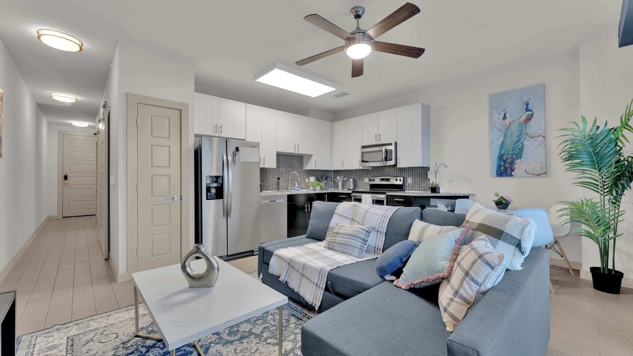 Photo of Livingroom in Uptown