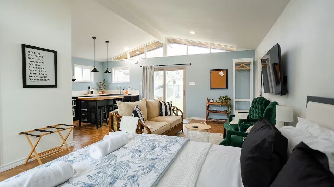 Photo of Bedroom in Bay Area