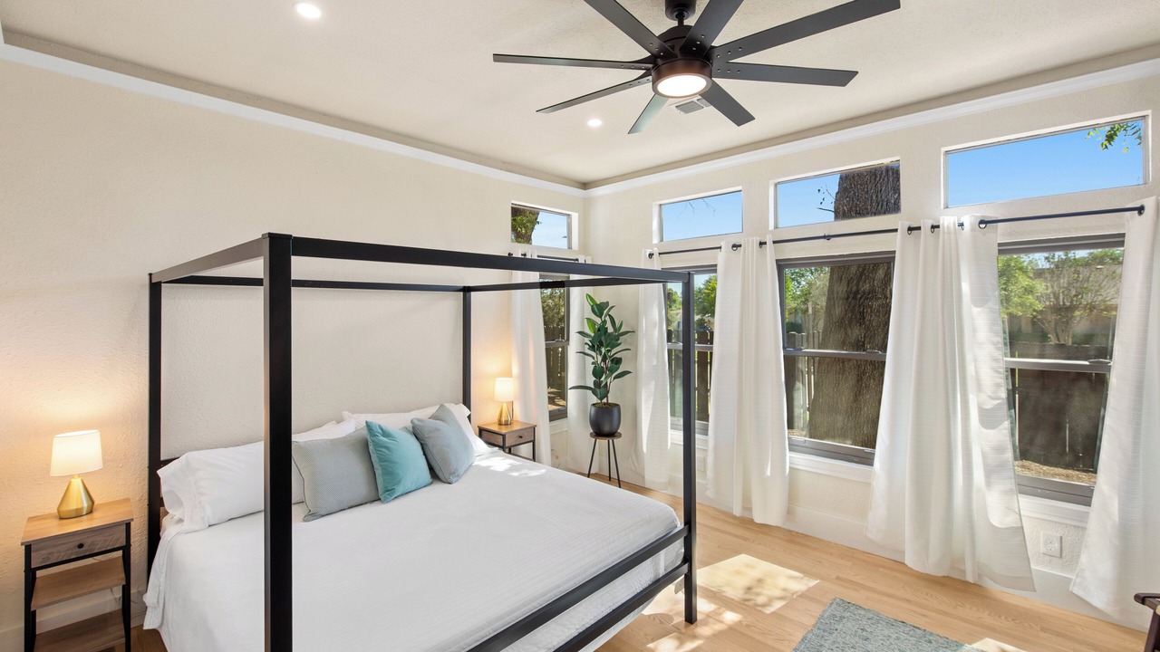Photo of Bedroom in Arlington Heights