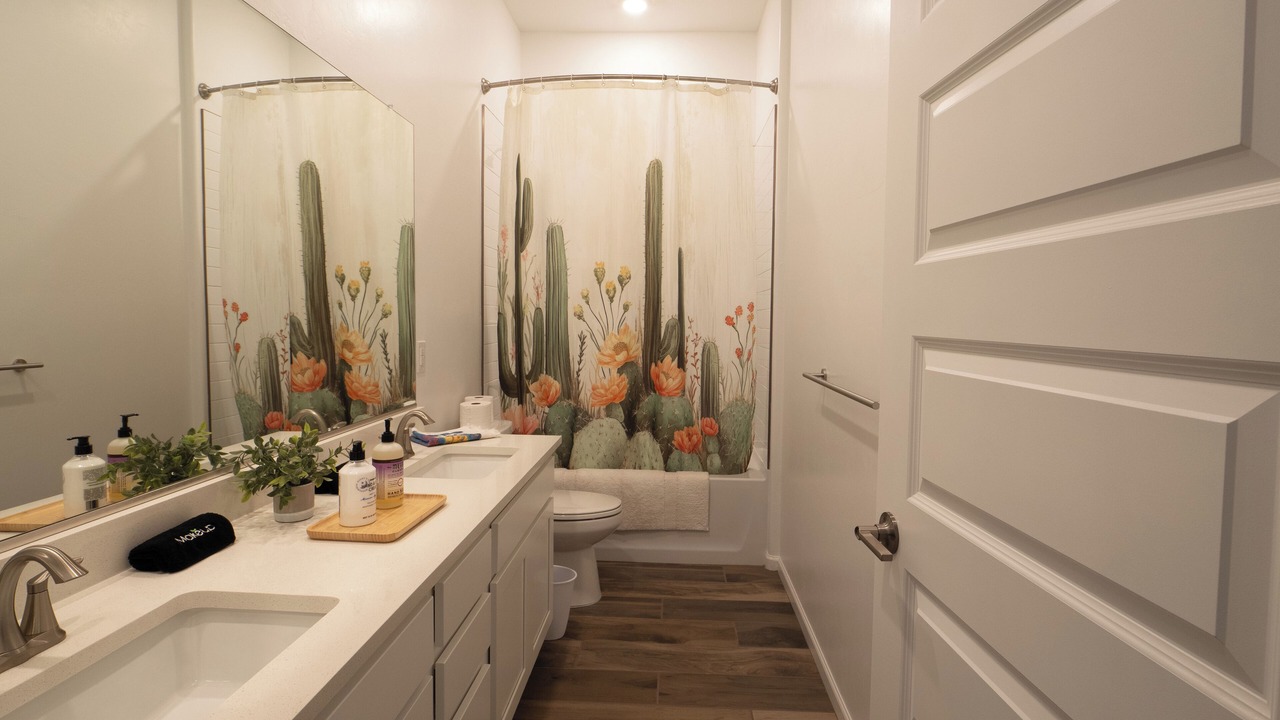 Photo of Bathroom in Dove Mountain