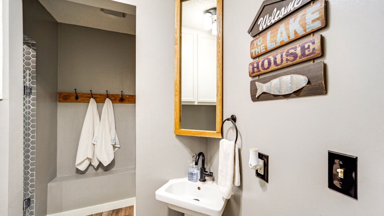Photo of Bathroom in Spicewood
