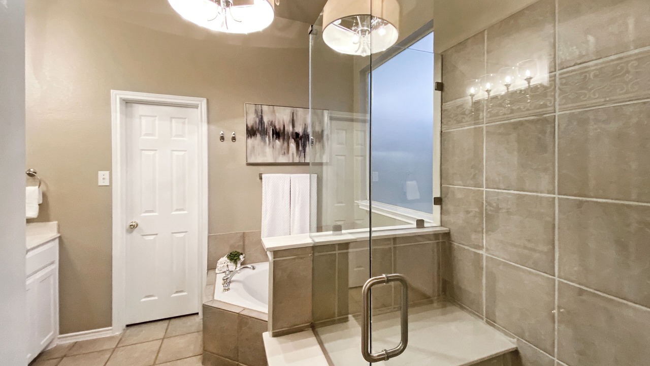 Photo of Bathroom in The Colony