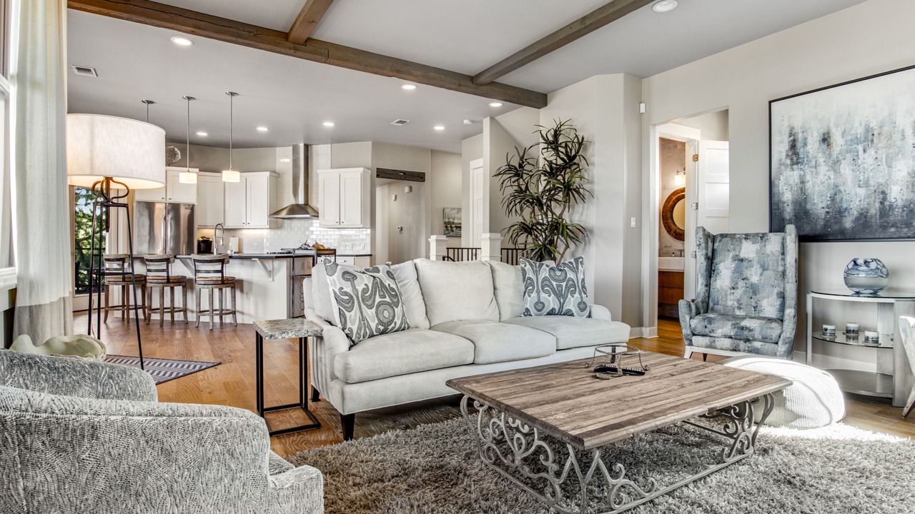 Photo of Livingroom in Spicewood