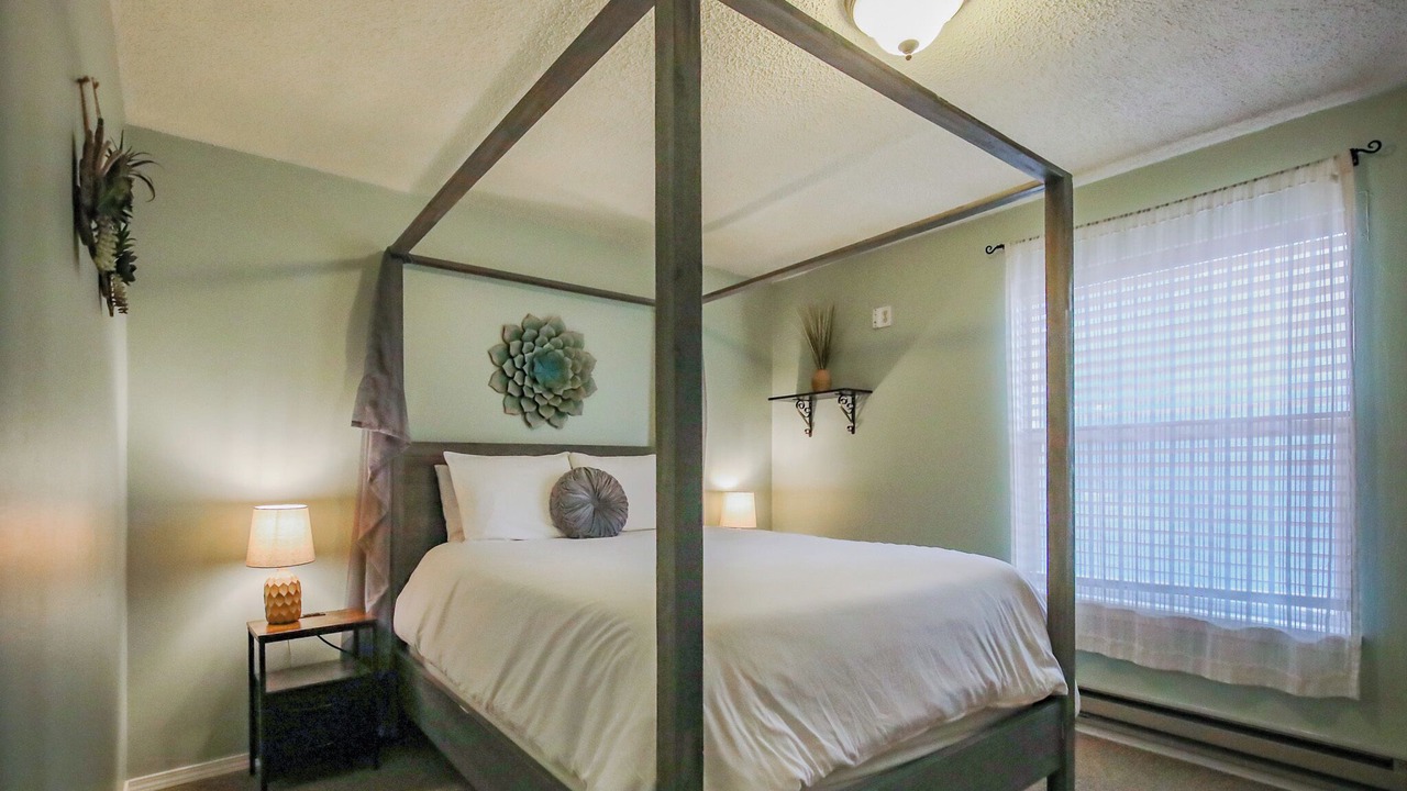 Photo of Bedroom in Cloudcroft