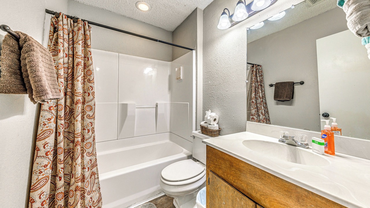 Photo of Bathroom in Ruidoso