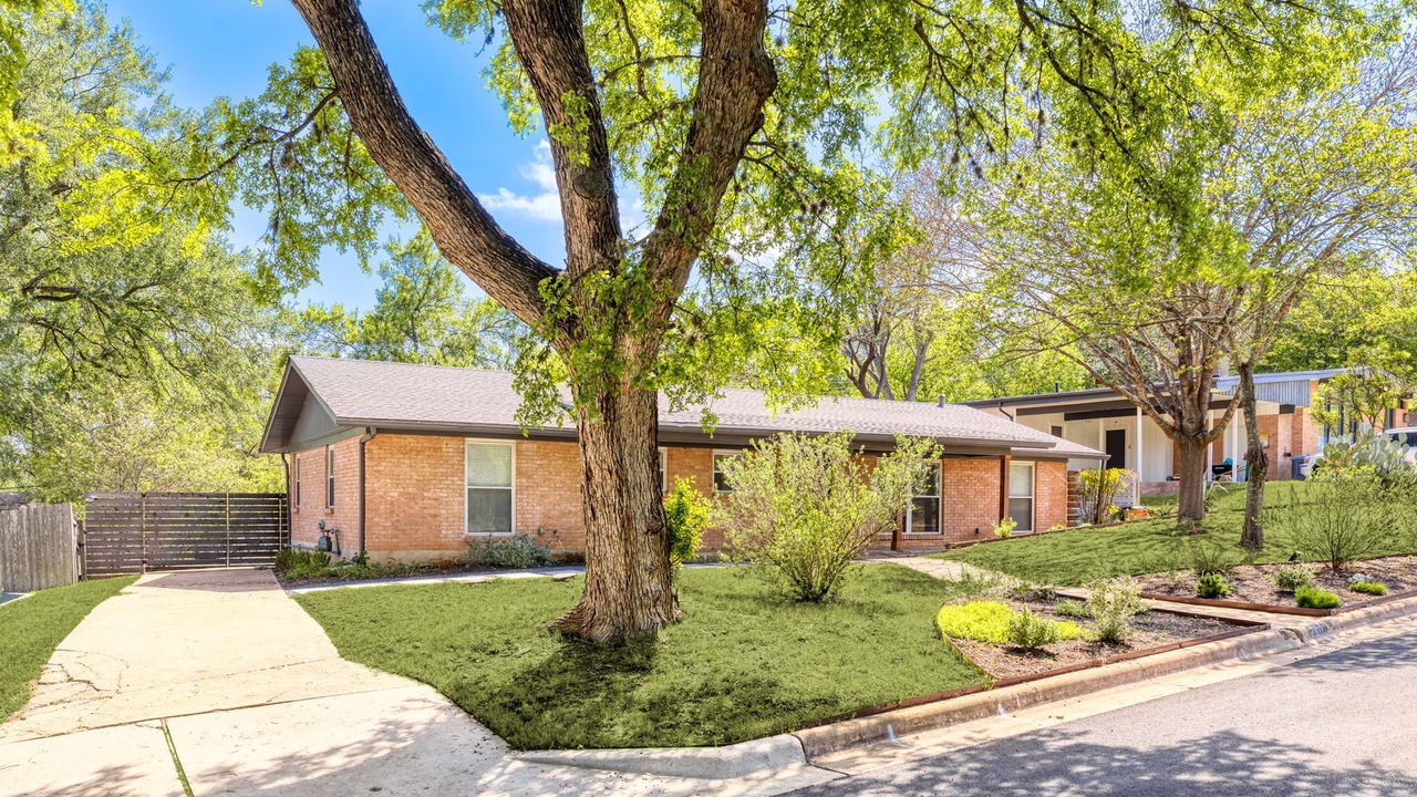 Photo of Outdoor in Barton Hills
