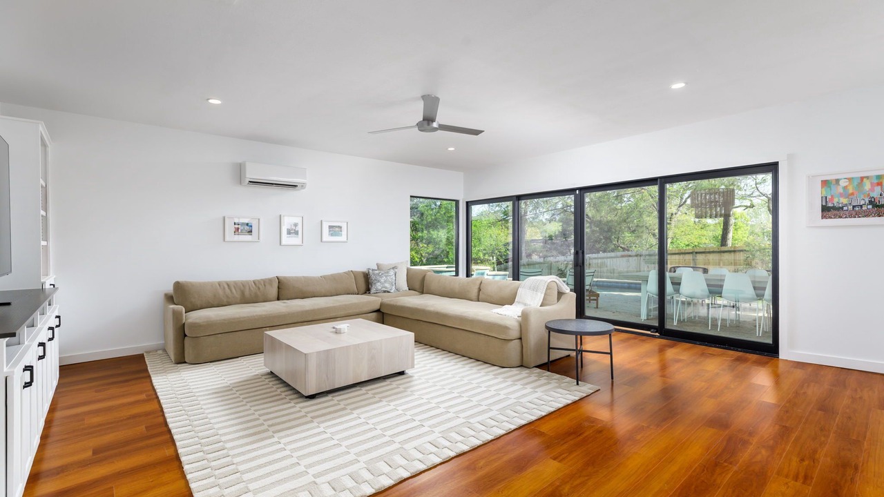 Photo of Livingroom in Barton Hills