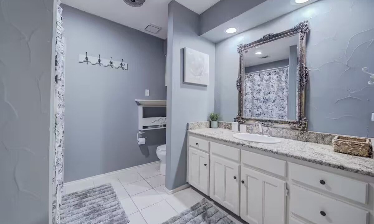 Photo of Bathroom in Trophy Club
