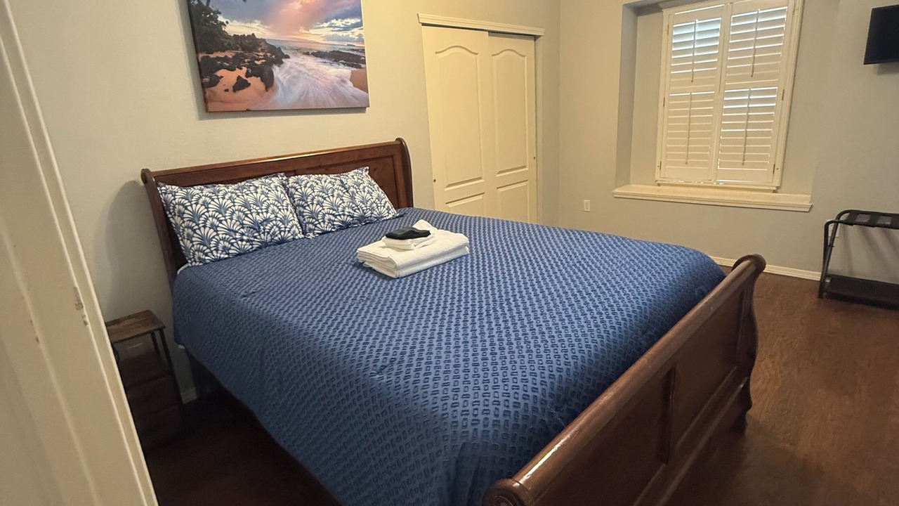 Photo of Bedroom in Biggs Field