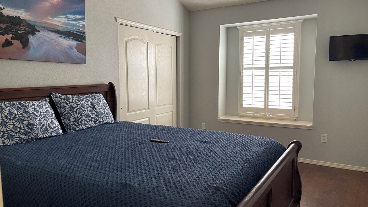 Photo of Bedroom in Biggs Field