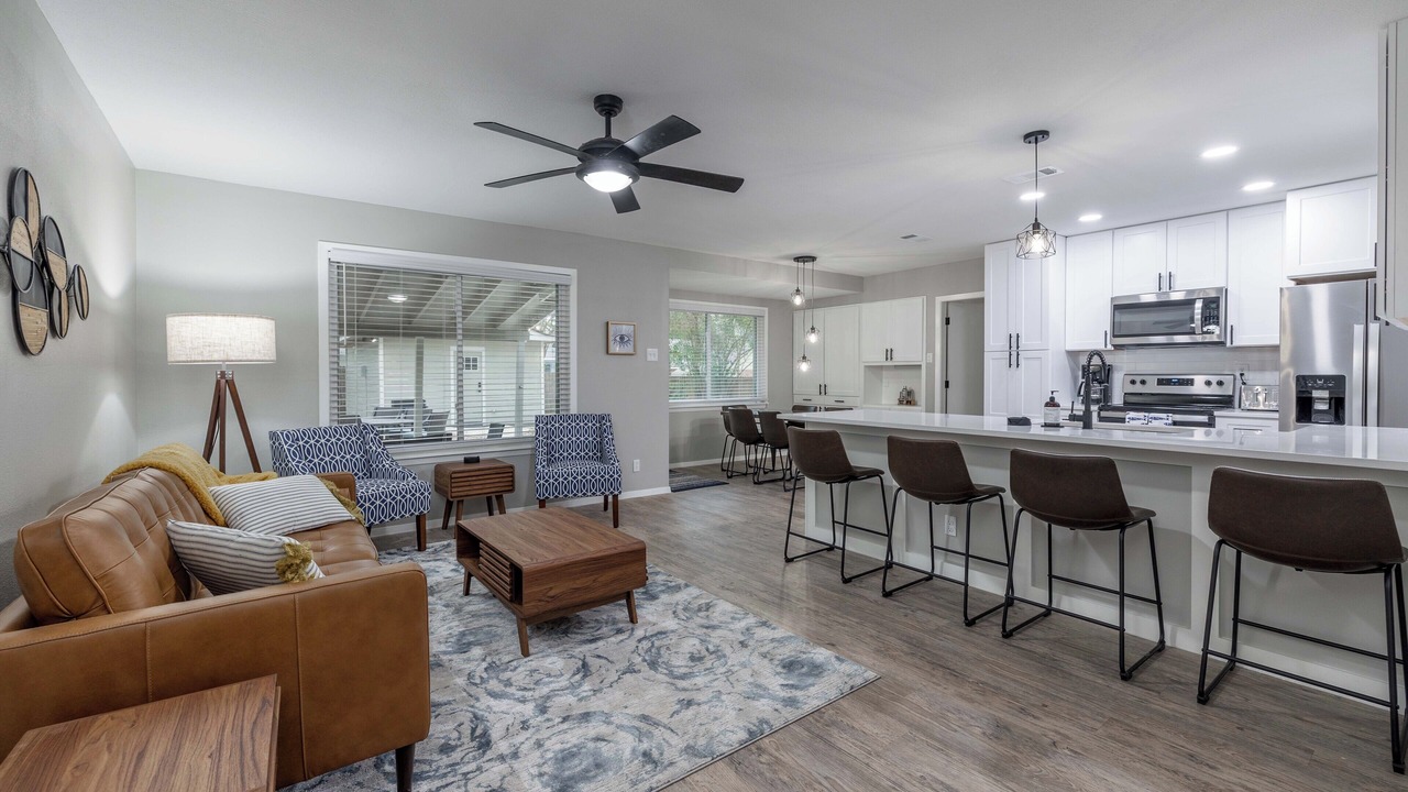 Photo of Livingroom in North San Antonio - SAT