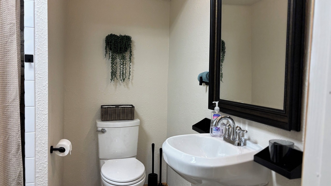 Photo of Bathroom in Cloudcroft