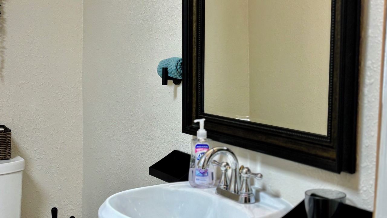 Photo of Bathroom in Cloudcroft