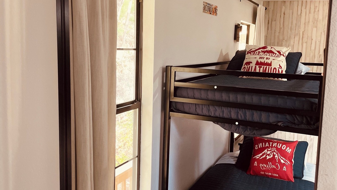 Photo of Bedroom in Ruidoso
