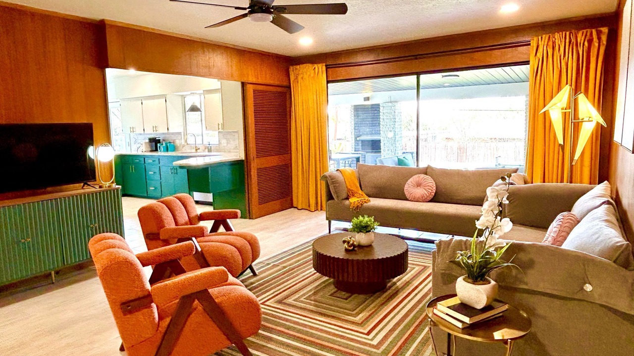 Photo of Livingroom in Shearer Hills - Ridgeview
