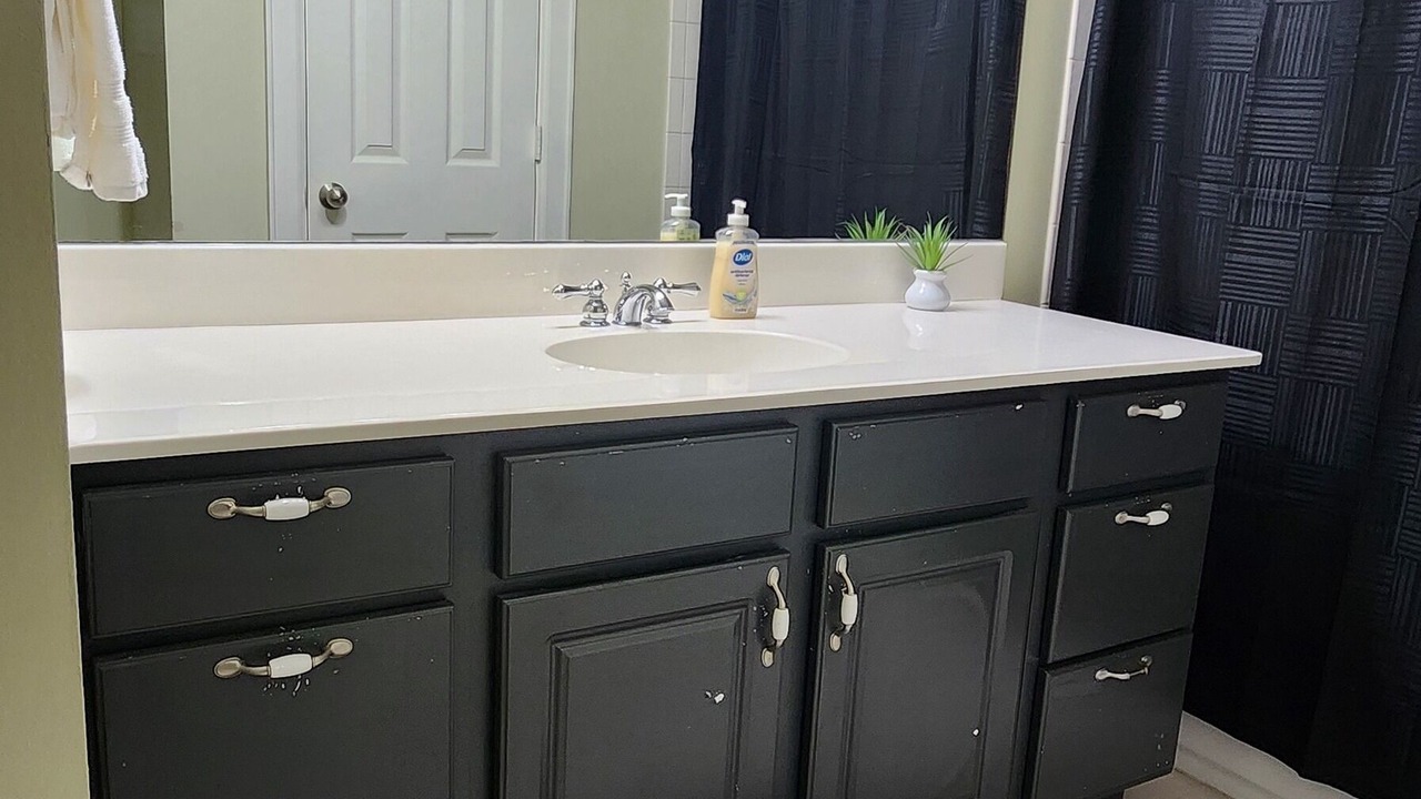 Photo of Bathroom in Willow Meadows/Willowbend Area