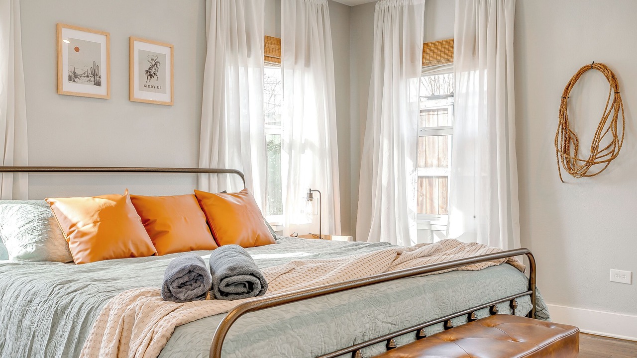 Photo of Bedroom in Arlington Heights