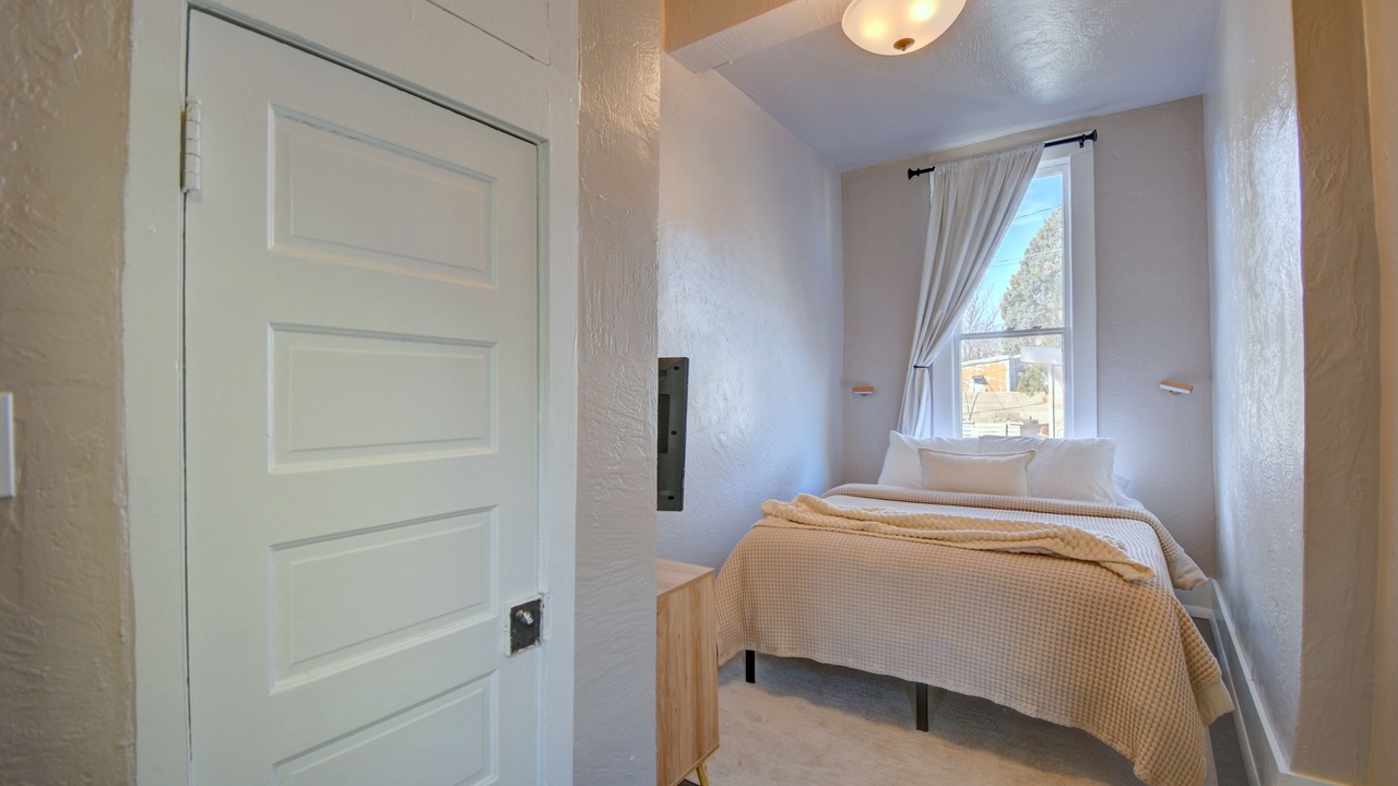 Photo of Bedroom in Downtown Albuquerque