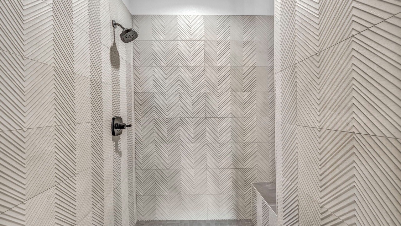 Photo of Bathroom in Point Venture