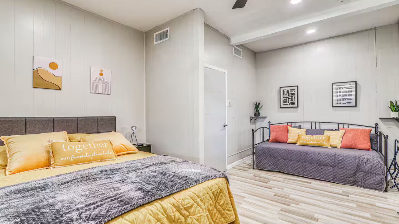 Photo of Bedroom in Pershing - Government Hill
