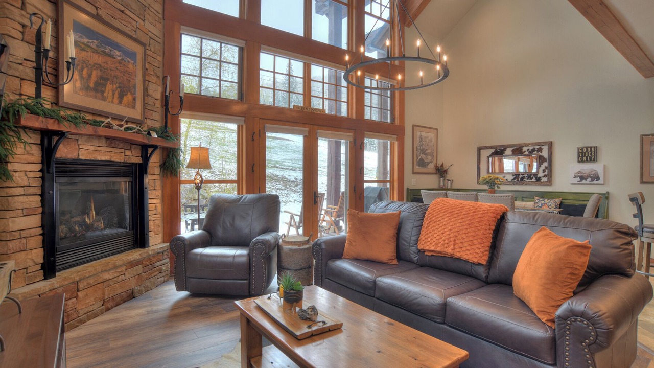 Photo of Livingroom in Purgatory