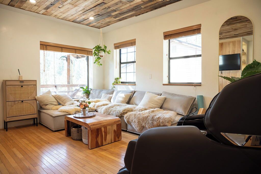 Photo of Livingroom in Cloudcroft
