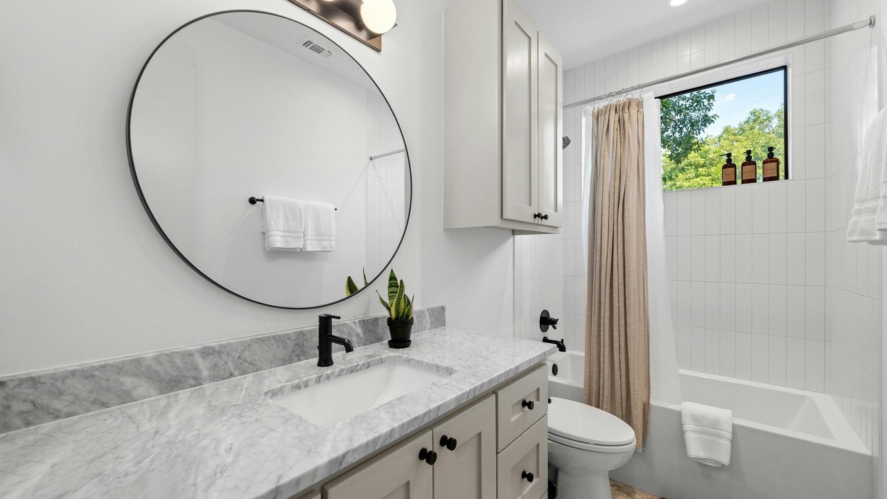 Photo of Bathroom in Bouldin